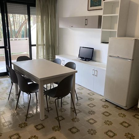 Appartamenti Meridiana Lignano Sabbiadoro Exterior foto
